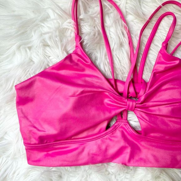 Barbie core Buffbunny Dreamhouse Collection Sports Bra - Picture 2 of 5